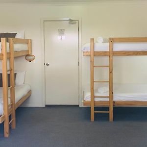 4 Share Room